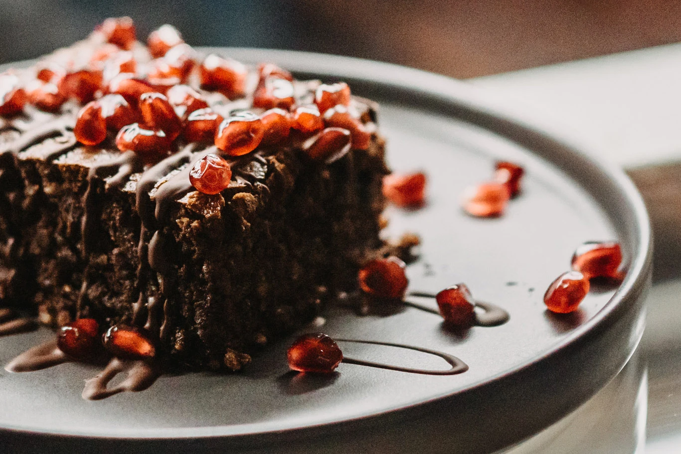 Schokokuchen mit Granatapfel